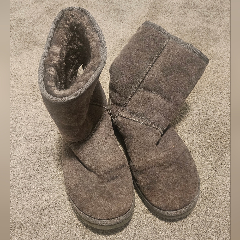Ugg Classic Short Boot